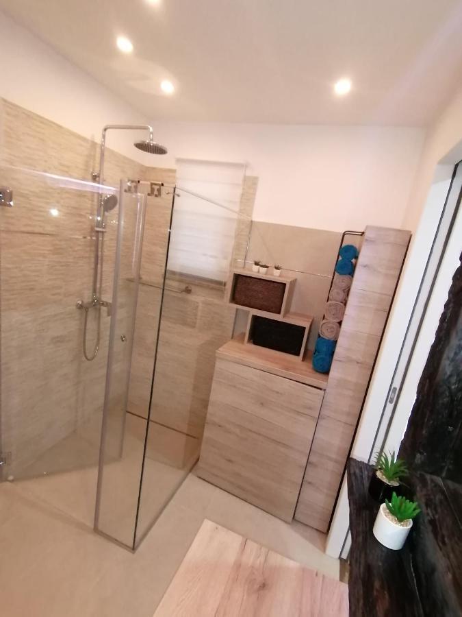 Apartmani Kiko Porec Bagian luar foto