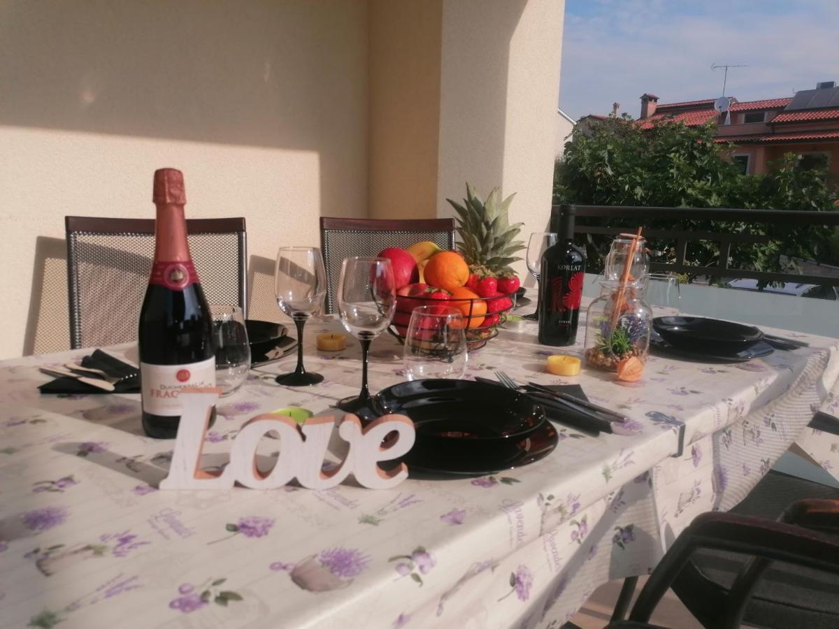 Apartmani Kiko Porec Bagian luar foto